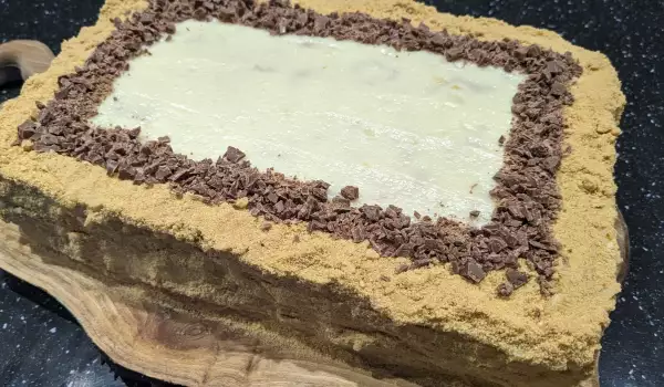 Медена торта с маслен крем