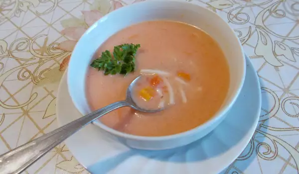 Млечна супа с домати