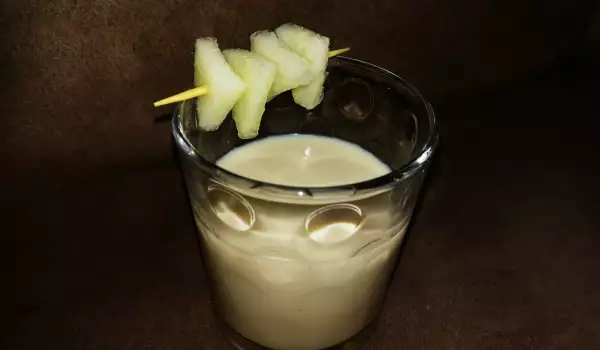 Млечен коктейл с пъпеш
