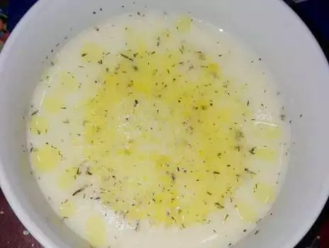 Млечна супа с кашкавал и ориз