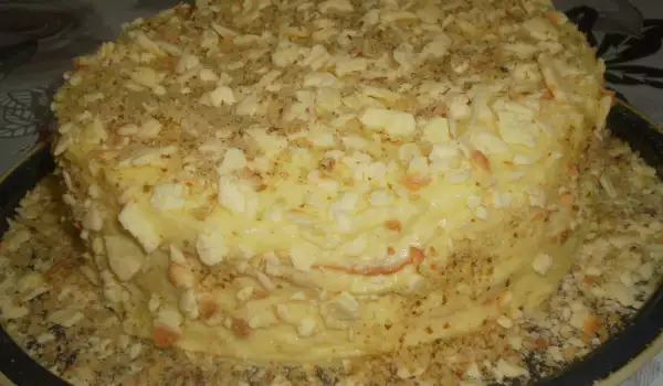 Торта Наполеон с извара и яйчен крем