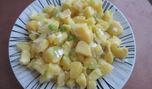 Обикновена картофена салатка