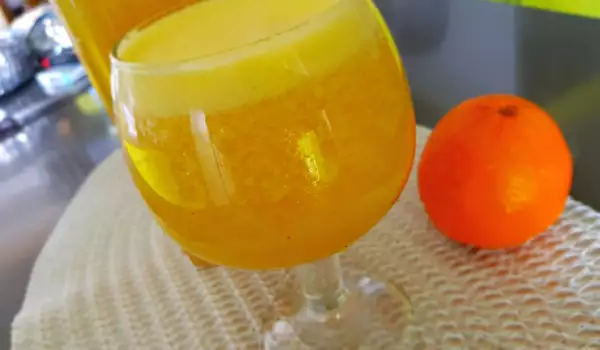 Класически сок от портокал в блендер