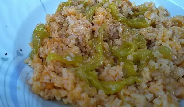 Ориз с кайма и патладжан в мултикукър