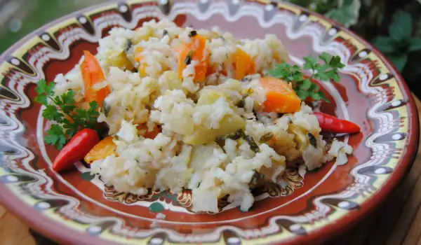 Постни тиквички с ориз на фурна