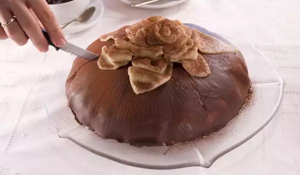 Палачинкова торта с орехи и шоколад