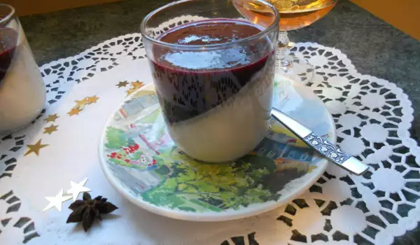 Панакота с ягоди (Panna Cotta with Strawberry)