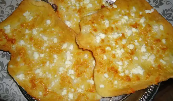 Пърленки с кашкавал и сирене