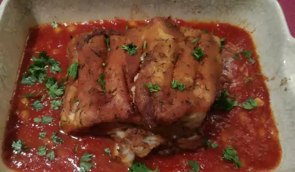 Печени свински гърди в чуден доматен сос