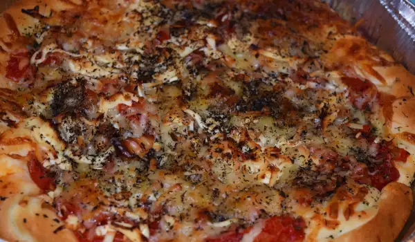 Пица с доматки и ементал