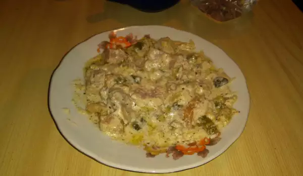 Пиле жулиен с шунка, моцарела, кисели краставички и босилек