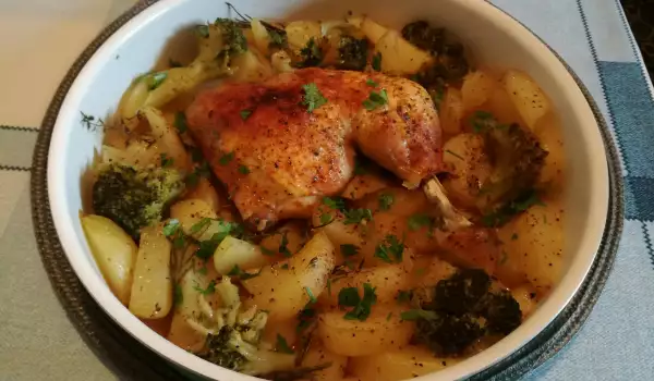 Пиле с картофи и броколи на фурна