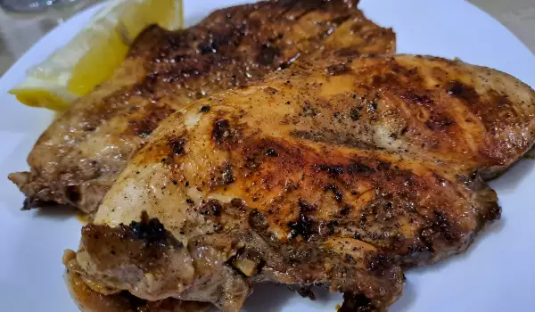Мариновано пилешко филе на тиган
