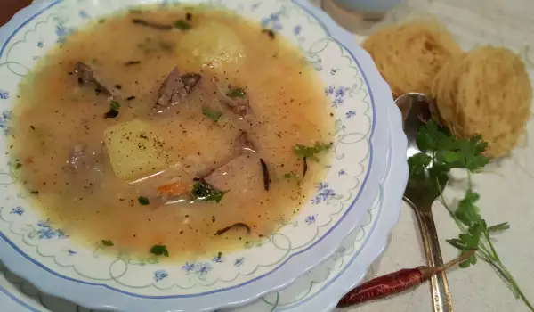 Пилешка супа от дробчета и воденички