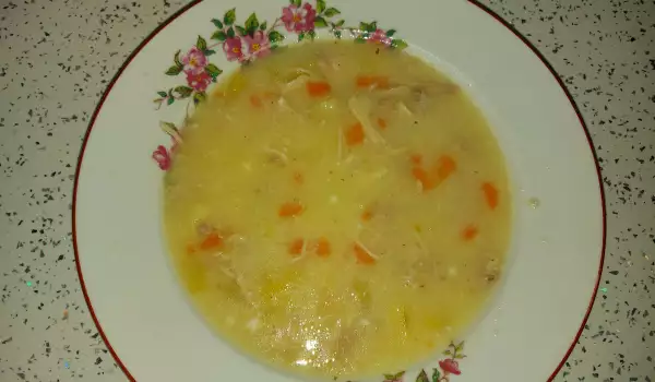 Пилешка супа без фиде