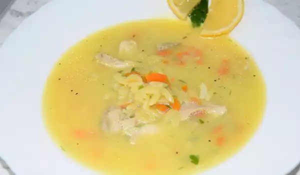 Пилешка супа с орзо