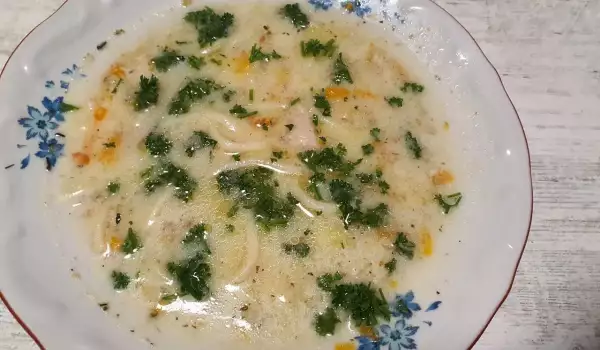 Пилешка супа в мултикукър
