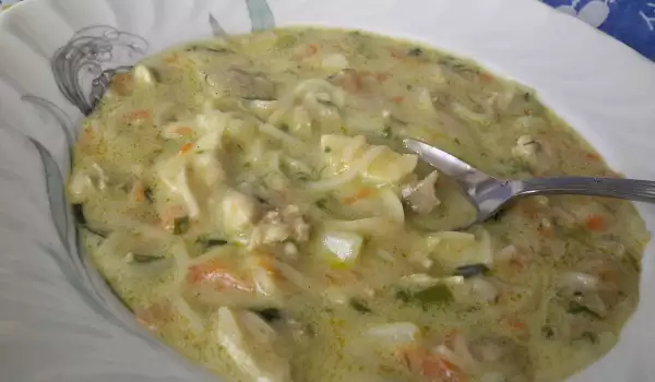 Пилешка супа със застройка