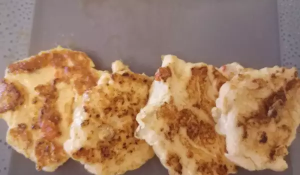 Пилешки кюфтенца с чушка и яйце