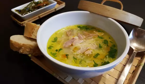 Пилешка супа без застройка