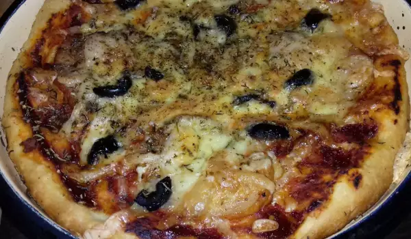 Пица с бързонабухващо тесто