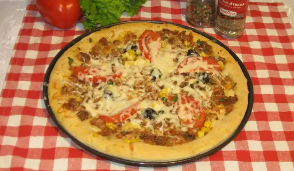Пица с кайма и сос Болонезе
