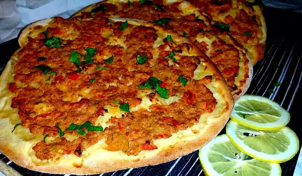 Пица по турски