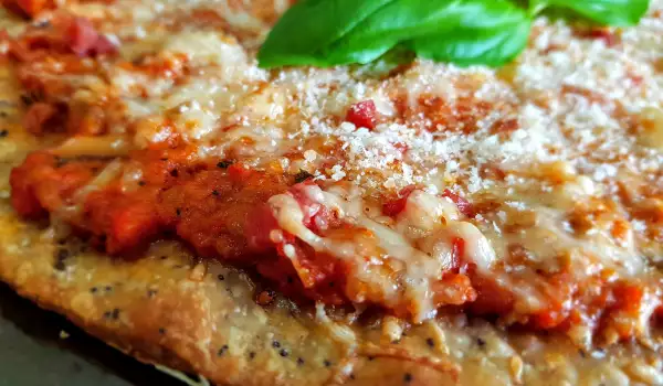 Пица Болонезе с Пармезан и Мляно Месо