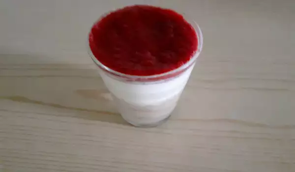 Чийзкейк с вишни в чашки
