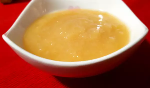 Плодова супа от ябълки и круши