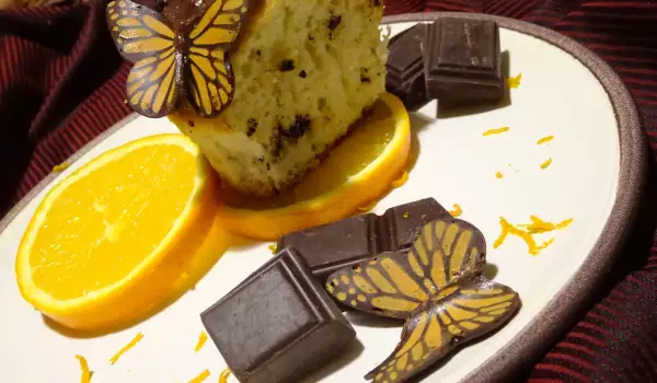 Пухкави портокалови мъфини с шоколад