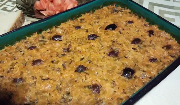 Постен ориз с праз, гъби и маслини