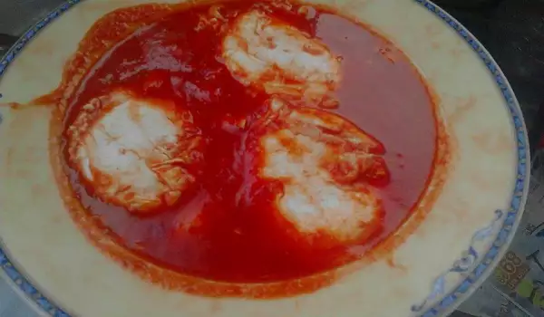 Яйца в доматен сос по рецептата на баба