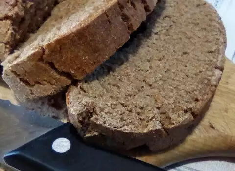 Здравословен ръжено-пълнозърнест хляб