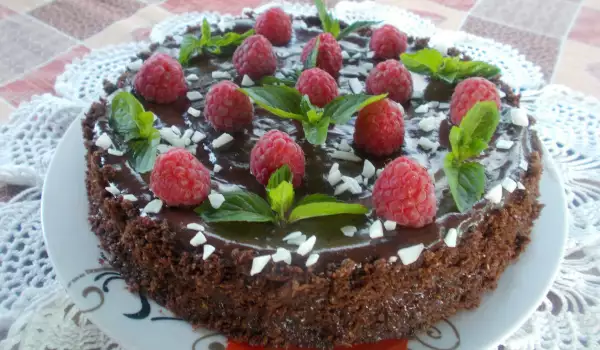 Шоколадова торта с малини с блатове на тиган