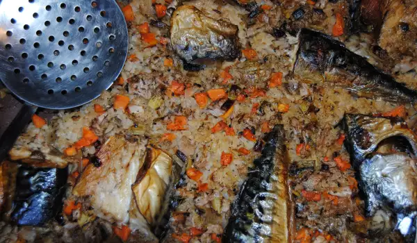 Рибник с ориз и скумрия
