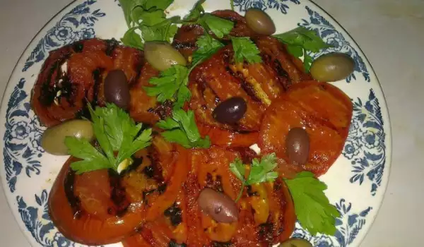 Гръцка салата с гриловани домати