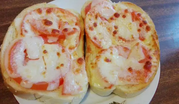 Апетитни сандвичи с домат