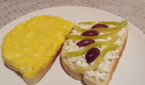 Сандвич с жълтък