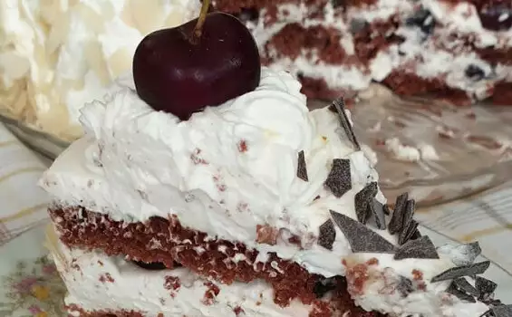 Ефектна торта Шварцвалд с череши