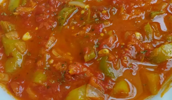 Селска манджа с пресни домати и пипер