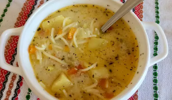 Селска супа с градинска чубрица