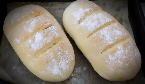 Селски хляб с хрупкава коричка