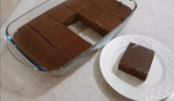 Кремообразна шоколадова торта