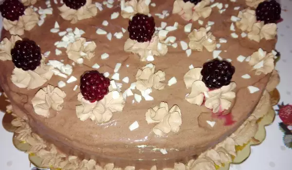 Експресна Шоколадова торта с Къпини за неочаквани гости