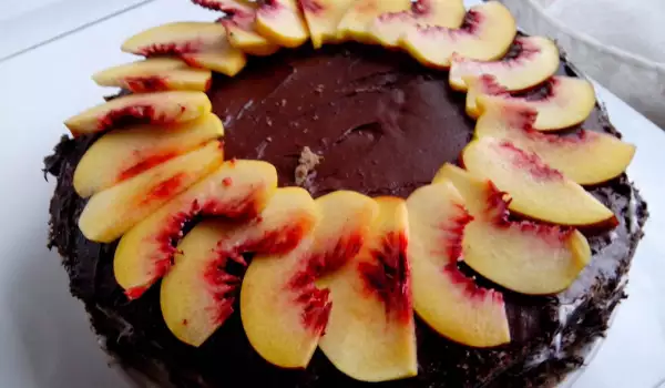 Бърза шоколадова торта с нектарини