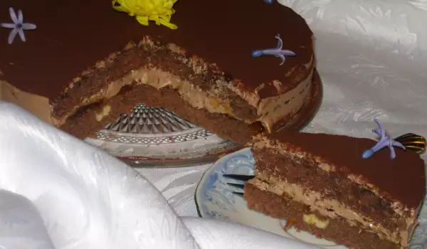 Шоколадово-кайсиева торта