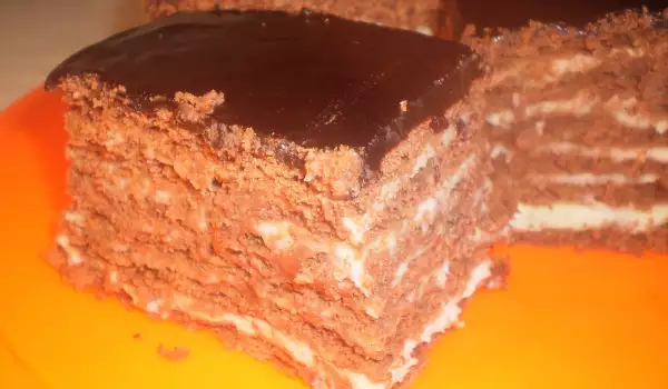 Шоколадово-медена торта Спартак