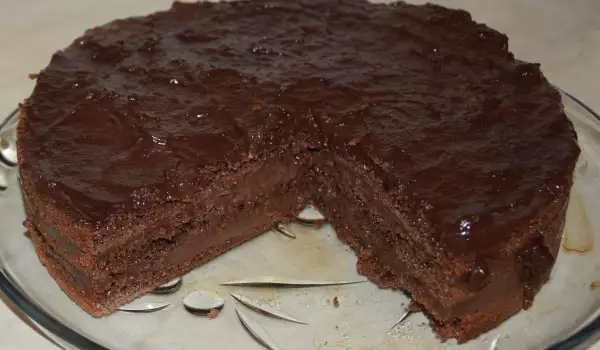 Шоколадова торта с извара