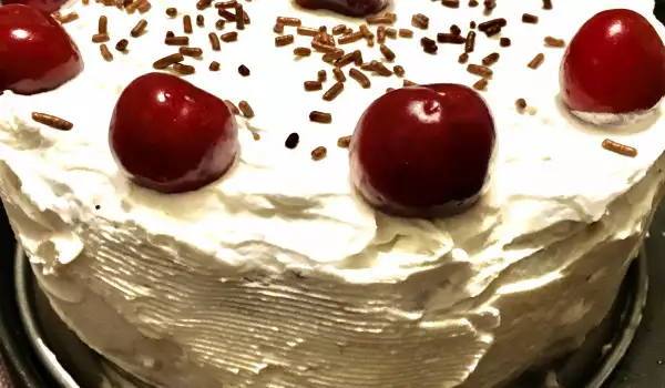 Сметанова пандишпанова торта с череши